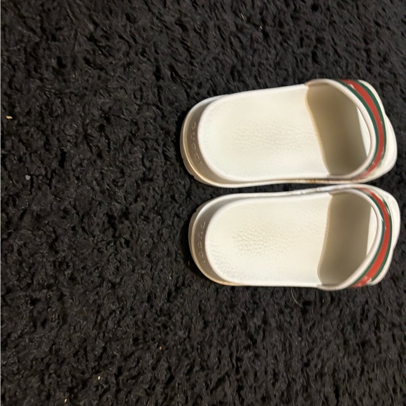 Gucci slides